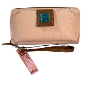 Stone Mountain Wallet Bonded Leather Pink Blush Wristlet NWT